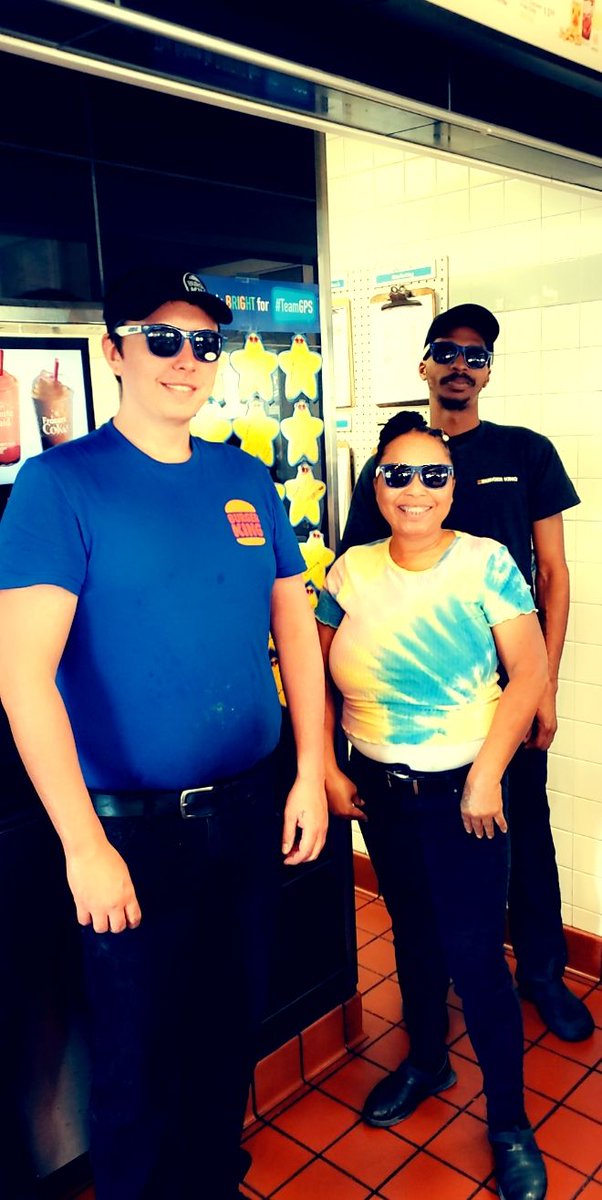 sassyred10's tweet photo. 4077 best team spirit day ever... @gpshospitality @bfisher051460 https://t.co/qJVAVpElrV