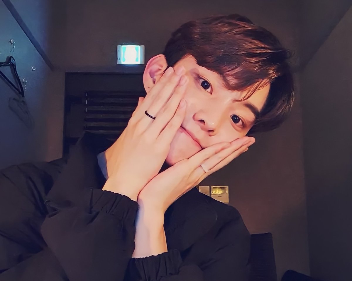THEBOYZ_HD's tweet photo. 📷[#PHOTO] VLIVE
~#Q #CHANGMIN #THEBOYZ https://t.co/ibHPfz5YYj