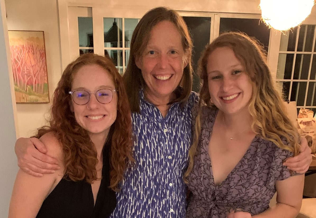 Clearwater_Camp's tweet photo. Welcome, Camp Director Beth Owen! We Are Mighty Glad You're Here! Beth spent 3 years at camp in the 70s & her twin daughters, Emma and Sarah thrived at camp on the Harbor to Cape to Point to Leaderships to Counselors! More: https://t.co/XCQBslY0fl
#CC4G #SummerCamp https://t.co/oo64cpPm5X
