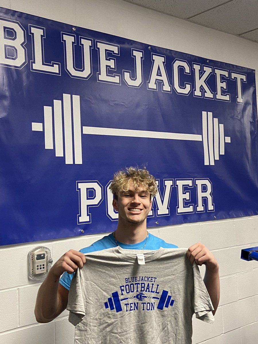 BluejacketFB's tweet photo. Racking up awards! Piling up awards! Moving Iron! Riley, Wyatt, Alex, Hunter, Sam! #tonclub #jacketpride https://t.co/ED71YRgnRO