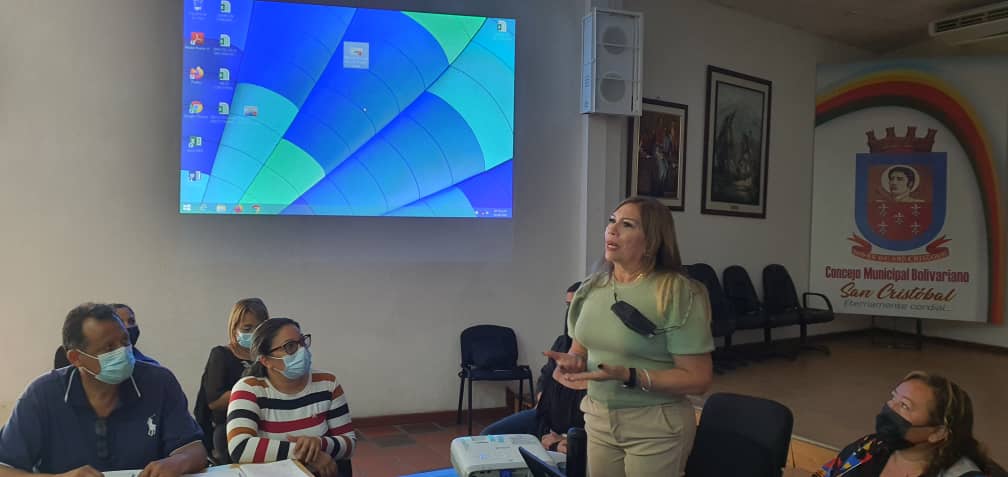 NellyverLugo's tweet photo. 1/3 #30Mar || Desde la Comisión Permanente de Política, Justicia, Seguridad Ciudadana, Derechos Humanos y Frontera del Consejo Legislativo del Táchira participamos en la Mesa de Trabajo sobre Casas de Justicia de Paz.
@FreddyBernal 
@TachiraCLET https://t.co/WVXgd33MWV