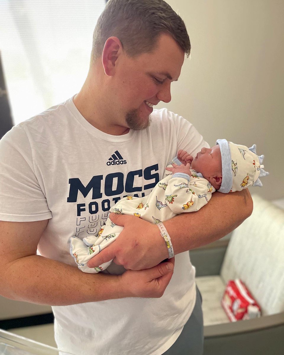 Kevin Revis tweet media