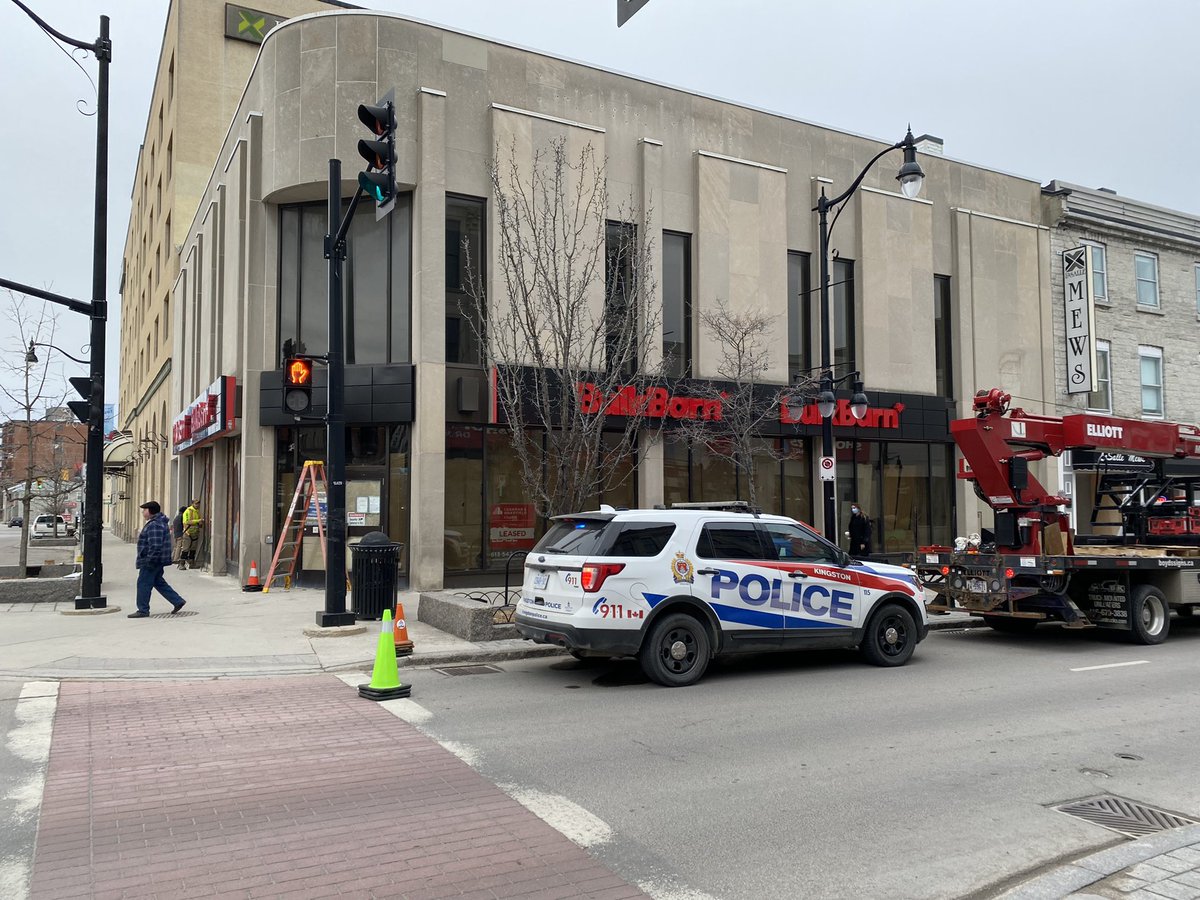 Looks like Bulk Barn is moving in to the old Scotiabank location at Princess and Bagot streets <a href="/CKWS_TV/">Global Kingston</a> #ygk