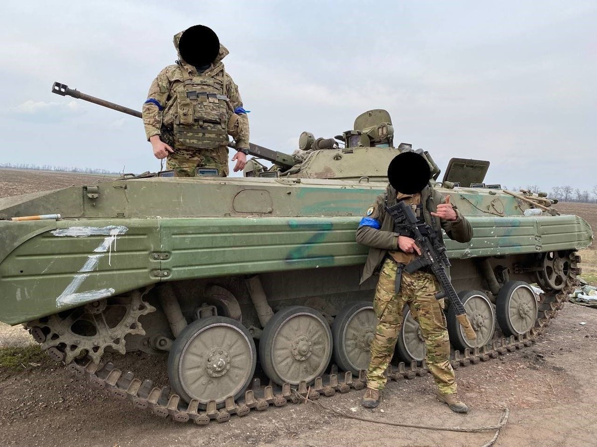 #Ukraine: The Ukrainian forces captured a BMP-2 infantry fighting vehicle in the east of the country. It presumably belonged to the DNR troops .