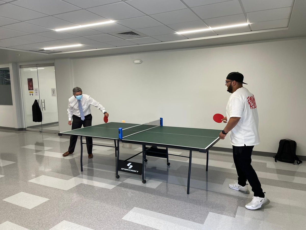 DePucpr's tweet photo. ¡Llegó la más solicitada!
Ya está disponible la mesa de tenis. La encontrarán en el segundo lobby que da hacia la biblioteca y las nuevas oficinas administrativas de nuestra Escuela. ¡Nuestro decano, Lcdo. Moreno Orama, la Profa. Gipsy Ramos y algunos estudiantes la estrenaron! https://t.co/nD9OIkMCuO