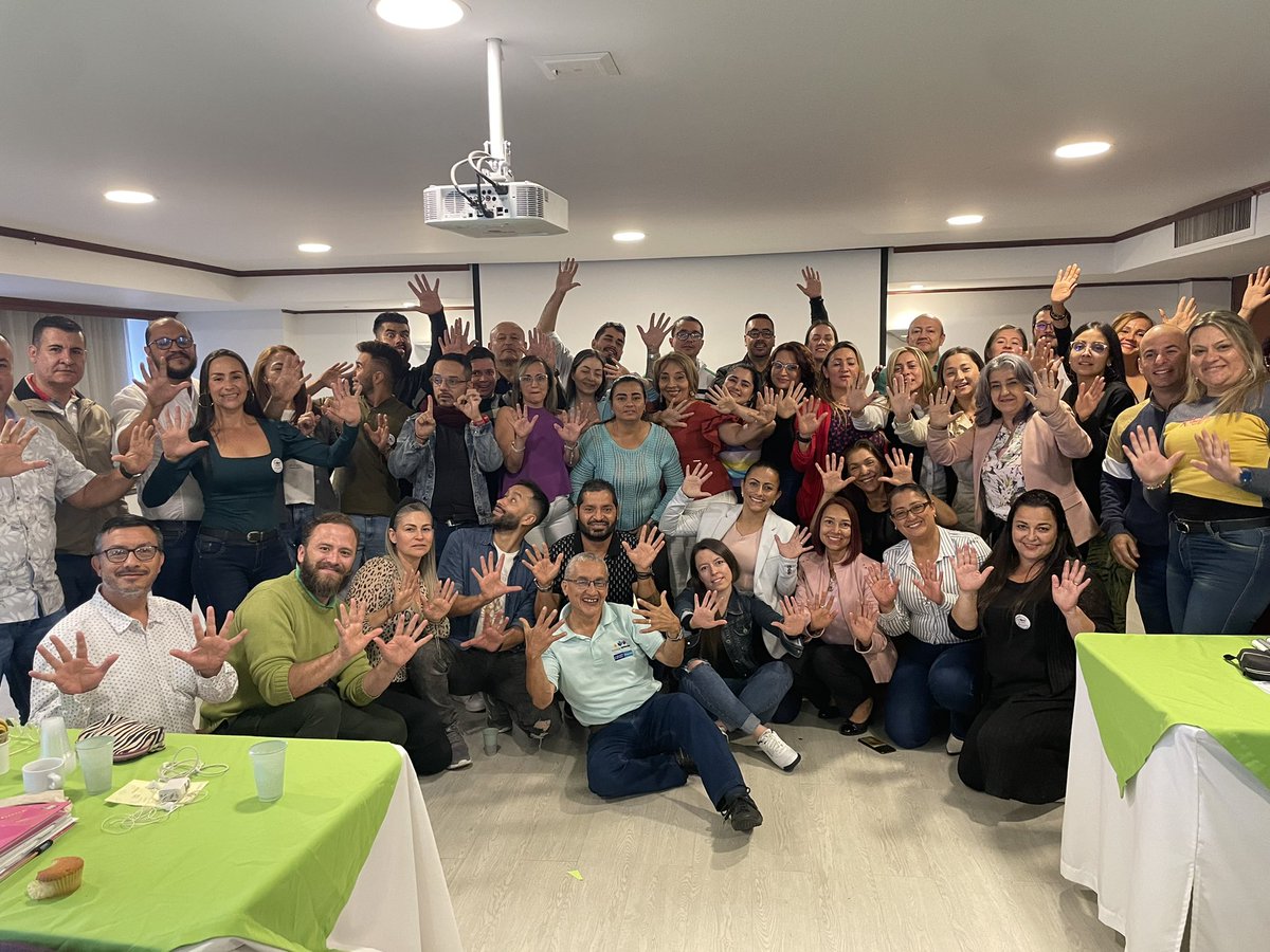 Daz4Grace's tweet photo. @PTA_Colombia Diez años transformando prácticas y sembrando sueños en la región caldense. @Mineducacion https://t.co/LZ7HfzhKjx