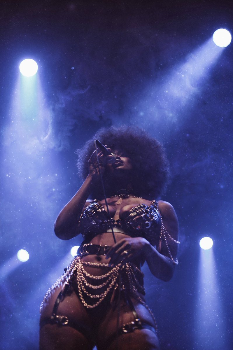 Phobymo's tweet photo. God is a woman. @tanerelle at @UnionTransfer philly. 

📸: @Phobymo https://t.co/KBN5y2H76p
