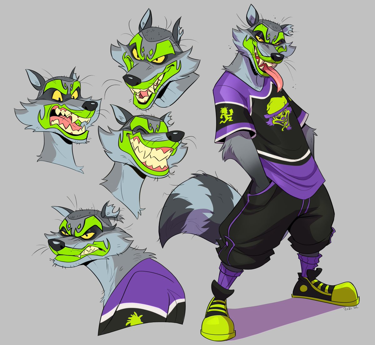 thebluebear27's tweet photo. Juggalo Raccoon coyote https://t.co/fQF97oaagI