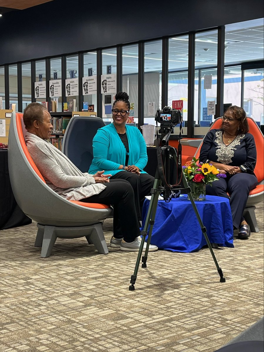 PrincipalIrving's tweet photo. As we conclude #womenshistorymonth I want to thank former Jordan Principals - Alta Cooke (1987-1994) &amp; Roz Morgan (2002-2011) for joining me for the first JHS “Blue Table Talk” and providing advice and guidance on how to lead as an African-American woman.  🐾💙🖤 #theypavedtheway https://t.co/0WENQuwOos
