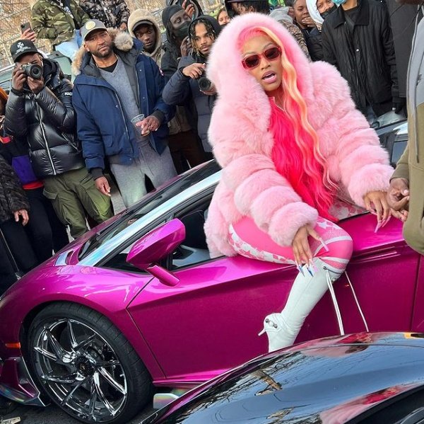 DollaJetSkii2's tweet photo. #ForeignBarbie π https://t.co/AB1XnvLjUa