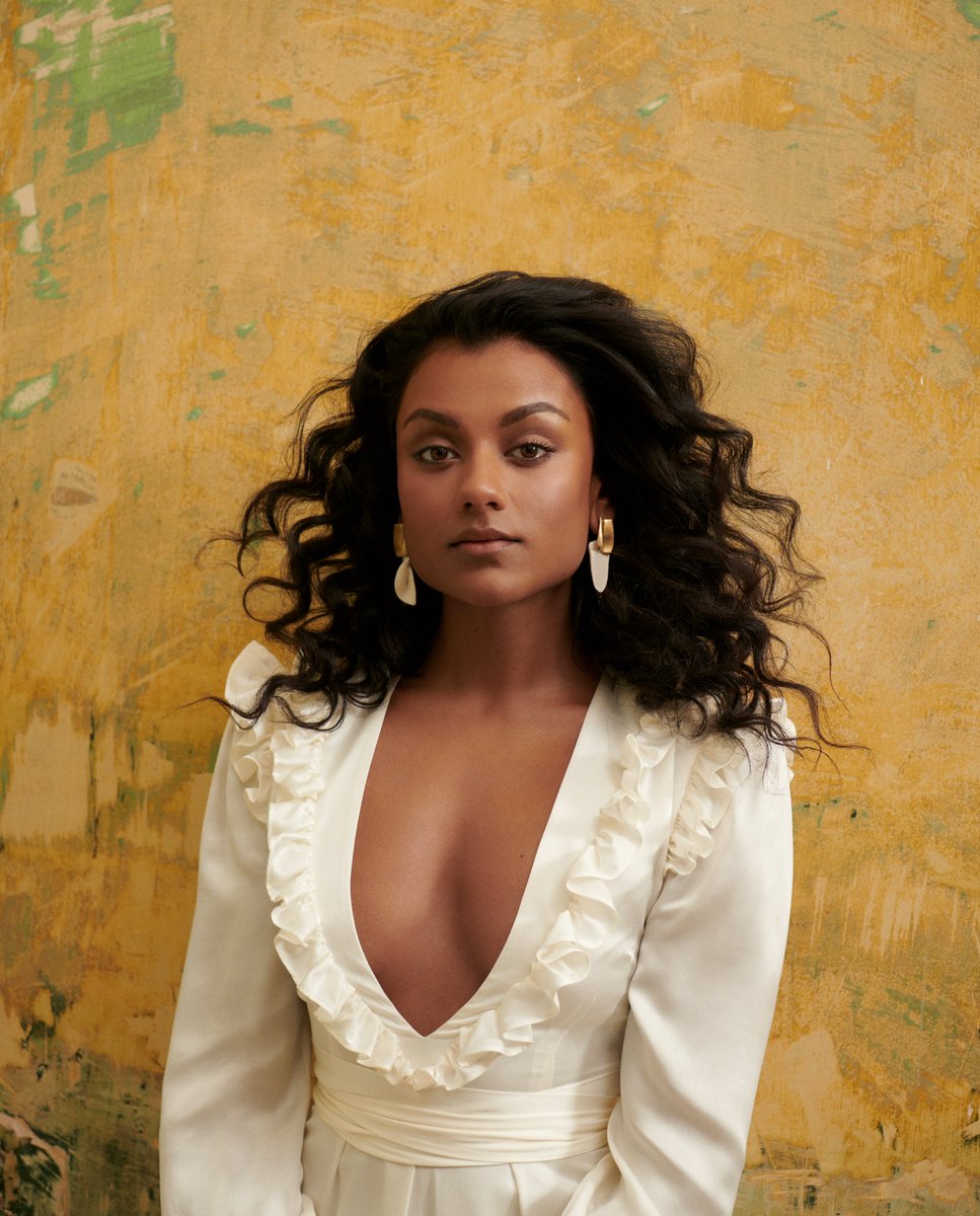 bridgerton's tweet photo. For what may be the first time, this author has found herself without words. Notable appreciation to Sir @CampbellAddy for these portraits and Miss Maya Zepenic for such lovely fashions. https://t.co/Mk4ORxN4hx