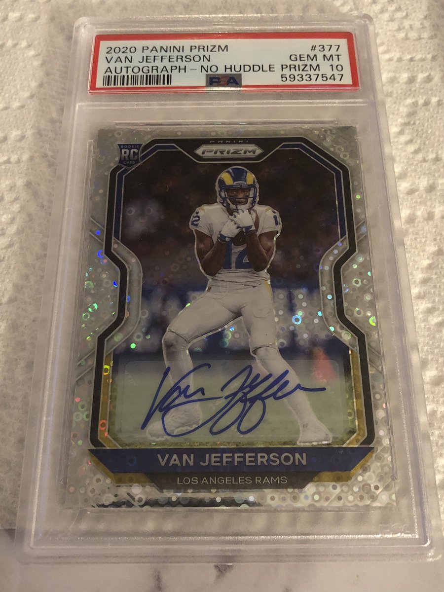 TheWrightCards's tweet photo. Looking to do a sale tmrw afternoon around 4 central. Going to be NFL n NBA mainly with a few extra things thrown in(got some numbered F1 cards). Cards and slabs from cheap to expensive (hundreds, not thousands) so every1 can get something🔥 
Not 1$ @HobbyConnector @sports_sell https://t.co/jMSQth9dFQ