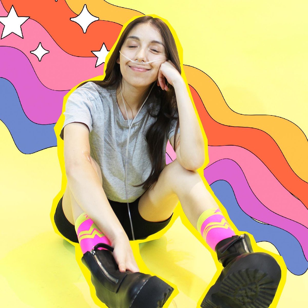 Carolitho's tweet photo. De este lado del internet todo funciona distinto!! Así que les agradeceré infinito, puedan ayudarme con RT masivo 💛✨💜 
¡Conoce más de mi historia! Aquí —>

https://t.co/RXXCyXxz0r https://t.co/Ea75dGQTYo