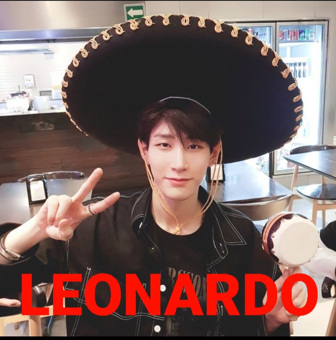 MIN_LU_17's tweet photo. De LOU a LEONARDO 🤣
En México es común encontrarse a personas con este nombre, se me ocurrió por la letra L y O.
Divertida actividad @CampforVampz 
@twt_VAV @VAV_official @VavCash
#VAV #vampz #브이에이브이
 #뱀즈 #campforvampz #LOU https://t.co/SnWl8kqkw1
