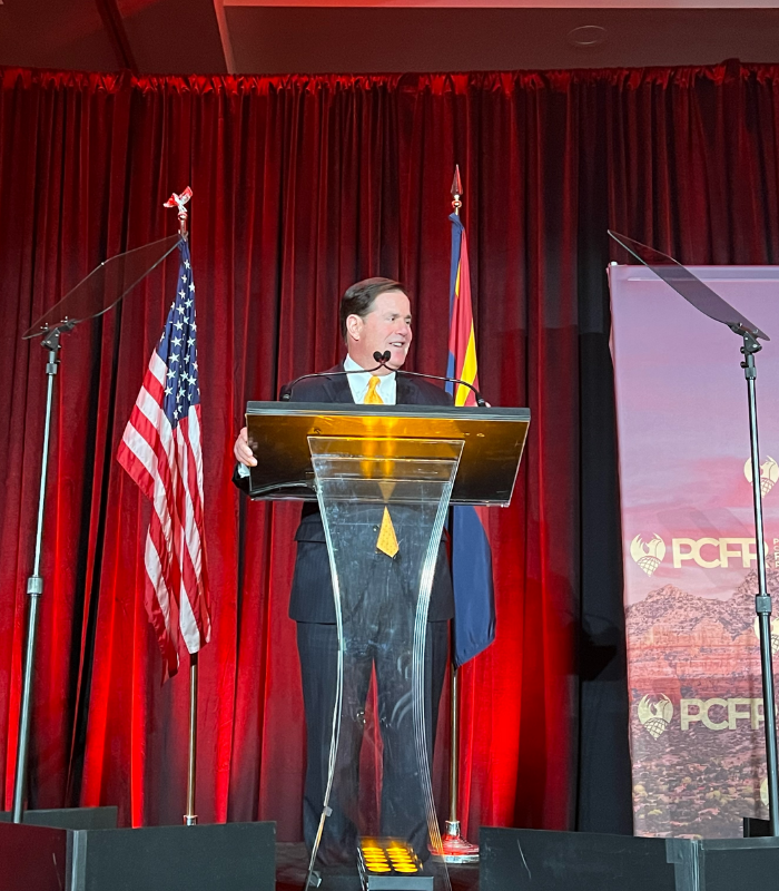 azcommerce's tweet photo. Arizona’s position in the world has never been stronger! Gov. @DougDucey outlined AZ's robust partnerships w/ countries around the world. AZ is an international model for innovation & manufacturing excellence, and we're excited for more opportunities ahead! @pcfrarizona #Isos17 https://t.co/bIu1VfoK60