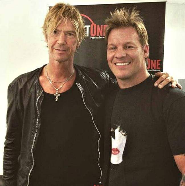 DuffMckaganArg's tweet photo. @DuffMcKagan y @IAmJericho en el back del programa Talk is Jericho hablando del libro How To Be A Man - Mayo 2015
📷 By Chris Jericho
#duffmckagan #duff #chrisjericho #talkisjericho #howtobeaman #htbam https://t.co/Y0lbODgMqx