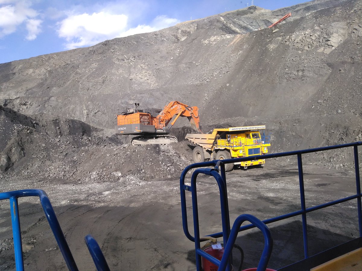 Dembee09's tweet image. Жигдрээгүй л байна.