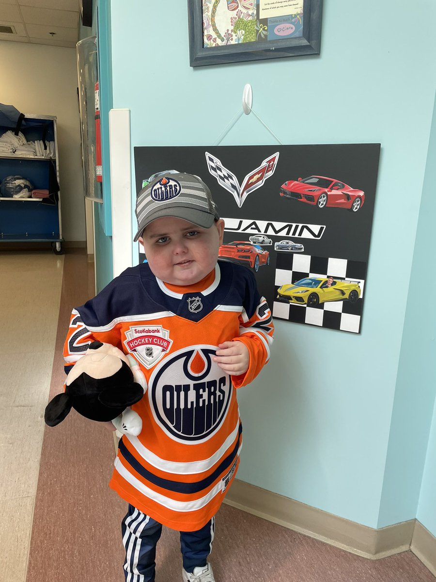 m_dan25's tweet photo. Ben finished his radiation and we’re on our way to cheer on the @EdmontonOilers. Tonight’s 50/50 supports Kids with Cancer and is such a great cause. #LetsGoOilers Let’s keep Ben’s winning streak going! https://t.co/CMSnTJClTg