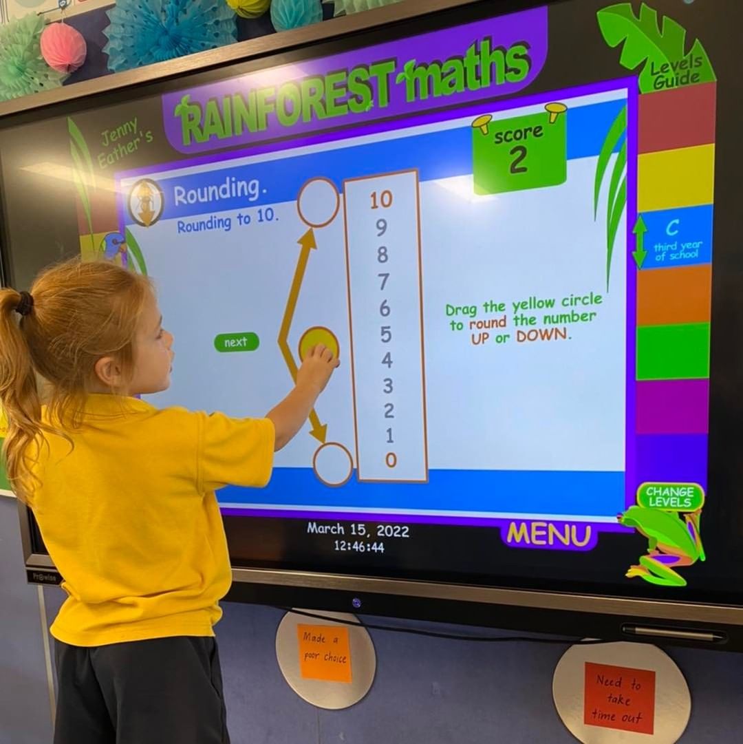 NSWEducation's tweet photo. Maths is all around! ➕➖✖️➗
Here's a snapshot of all the wonderful ways and tools our students have been using to explore maths in class.

📸: Ettalong Public School, Bateau Bay Public School, Bomaderry Public School &amp; Tumbulgum Public School.

#MathsTrainsBrains https://t.co/U5zYqbgZGF