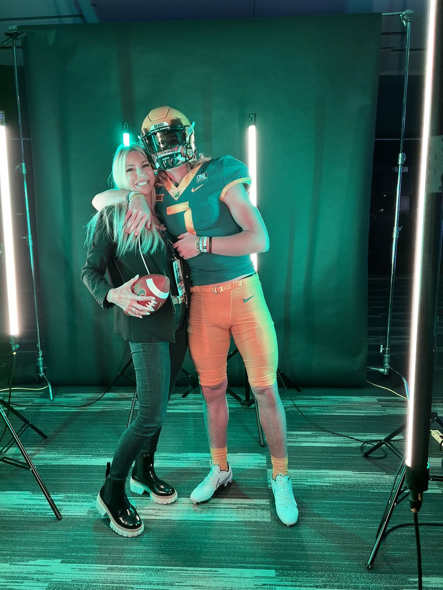 MabreyMettauer's tweet image. 🐻💚💛
@CoachShawnBell