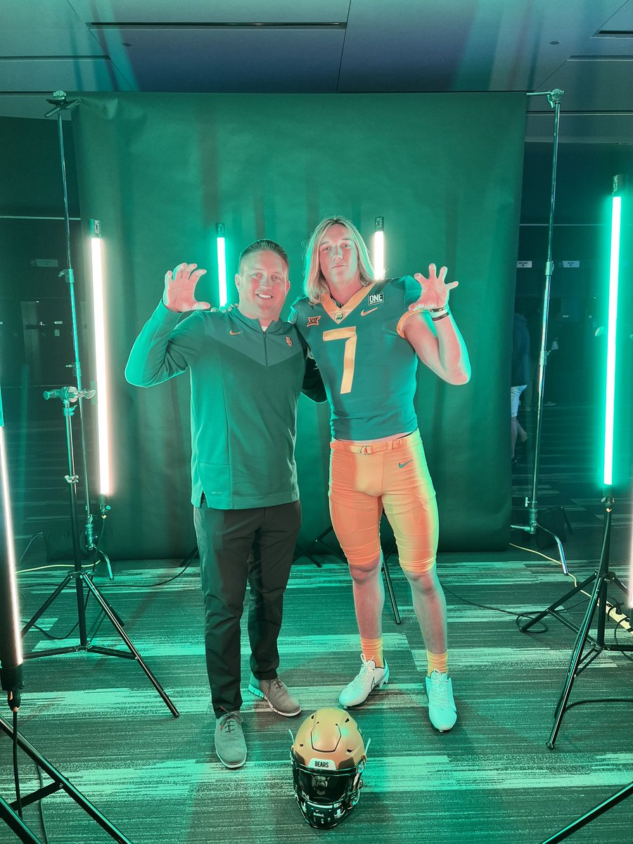 MabreyMettauer's tweet image. 🐻💚💛
@CoachShawnBell