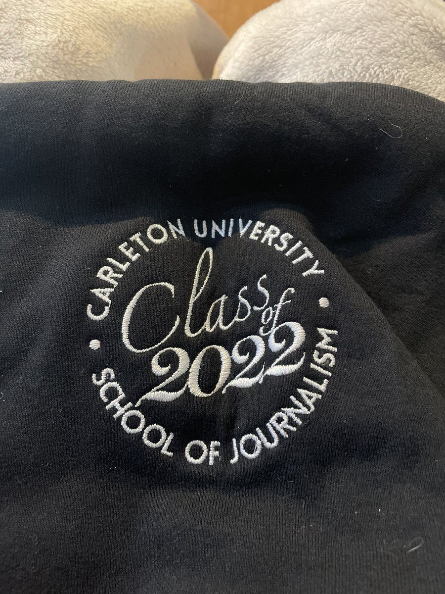 New graduation hoodie just dropped, it’s happening! 🥲🎓 Do I still feel like I have my life together? Maybe not, but younger me would be so proud that we did it!! <a href="/Carleton_U/">Carleton University</a> <a href="/JSchool_CU/">Carleton J-School</a> <a href="/cujsoc/">Carleton JSOC</a>