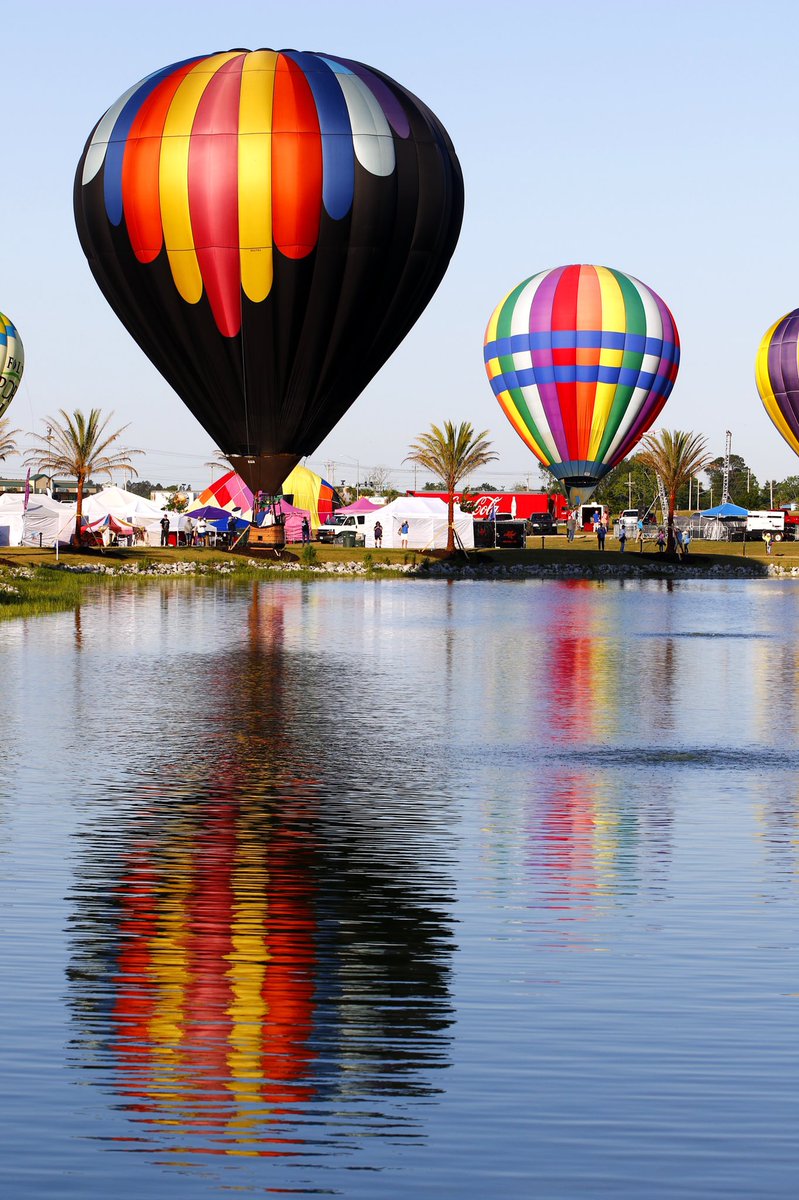 GCHABalloonFest's tweet photo. #SaveTheDate π€© Join us for 3 days of beautiful hot air balloons at the 18th Annual Gulf Coast Hot Air Balloon Festival π#FoleyFun OWA Parks & Resort π’ #balloonpilots 55+ balloons are scheduled to be at this yearβs festival! π
May 12-13-14, 2022
β https://t.co/lGX5F3Pswf https://t.co/hydsWIgf7X