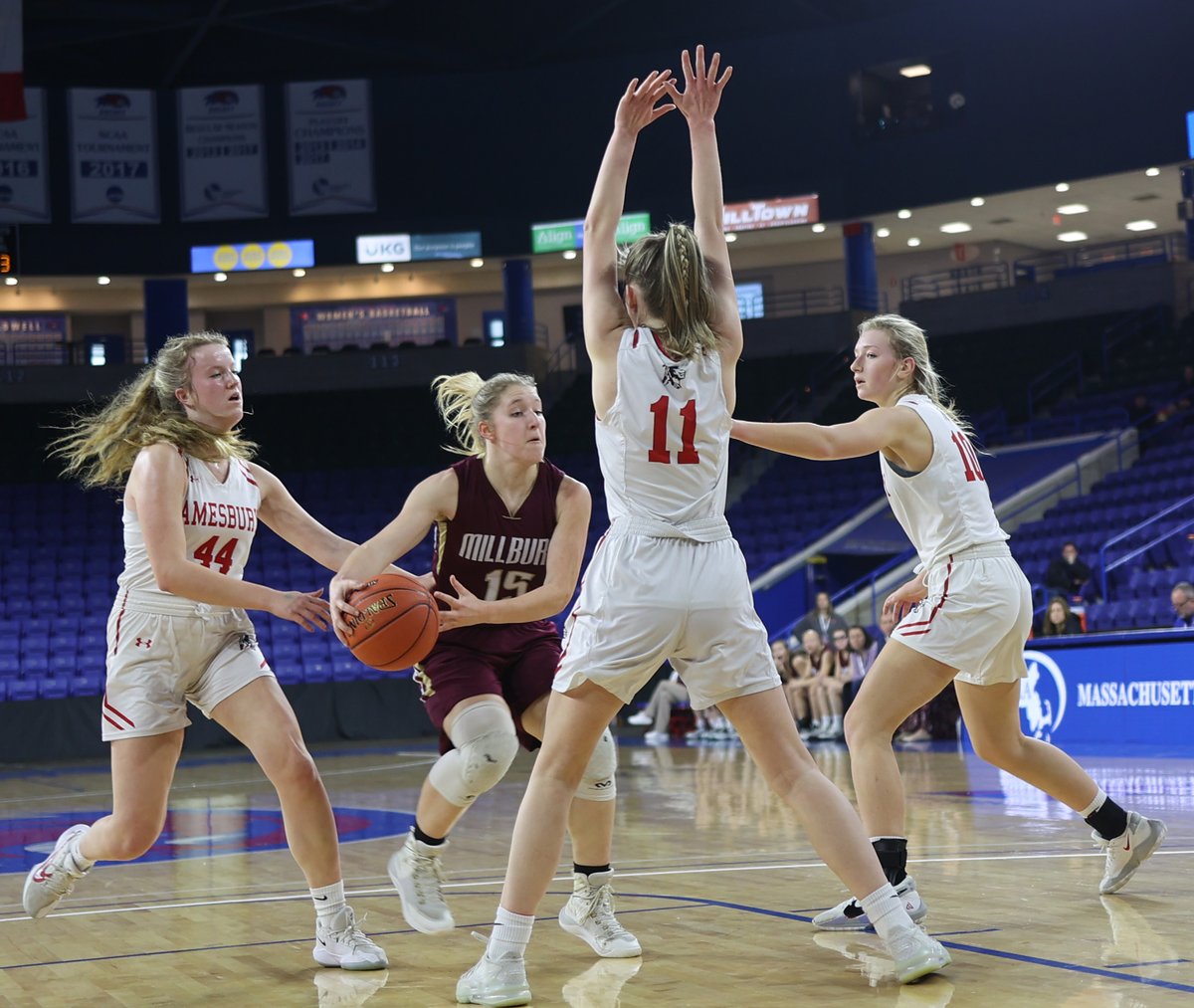 McClellandPeter's tweet photo. Pictures in The Town Common of Amesbury's Division Four girls' title team at the Tsongas Arena: https://t.co/ojrzTUO05L
@amesburybasket1 @AmesburySchools @AmesburyHigh @AmesburyIndians @AmesburyMayor https://t.co/R7TDagkpzz