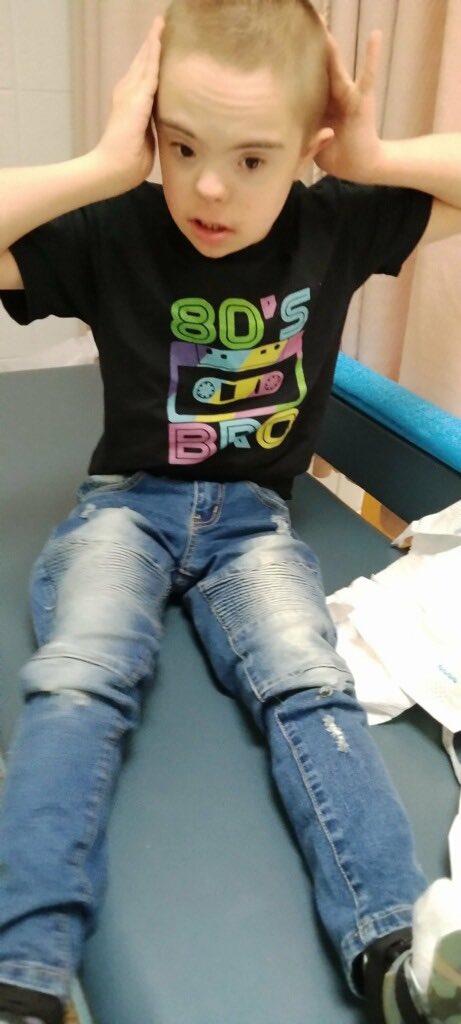 CHPCRUSADERS's tweet photo. Turning back time today with “way back Wednesday” but looking forward to spring break! #MarchMadnessSPIRITweek #wereCHP @JCPSKY @JCPSZone2 https://t.co/Jd49fC4dAR