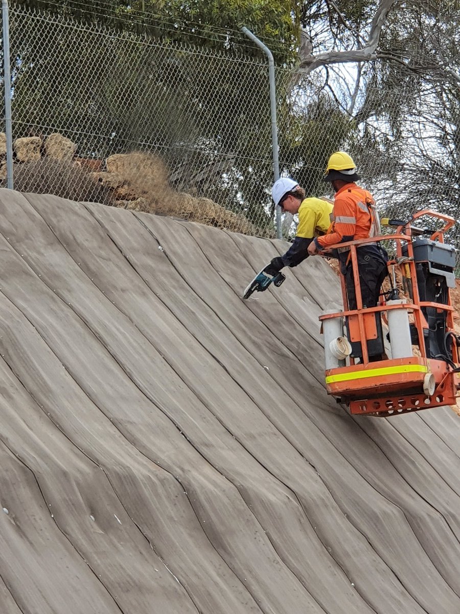 Geofabrics_Aust's tweet photo. In 1940, a 45m long &amp; 6m high embankment wall was built next to Morgan Water Treatment Plant. The slope slowly eroded, resulting in the need for a solution to protect the wall.

Check out the case study to see why we recommended @_ConcreteCanvas: https://t.co/AMuESMOgRc https://t.co/qEeSMYC6sL