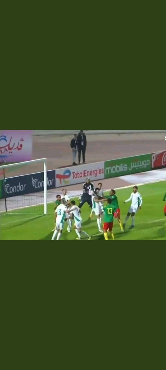 v_dawa's tweet photo. @FIFAWorldCup @CAF_Online #Algeria_and_Cameroon_match_unjust_Bring_usback_the_match_Where_is_FIFA_ 
#Algeria_and_cameroon_match_injust_bring_us_back_the_match_where_is_FIFA_where_is_VAR https://t.co/QrmncpLY2Q