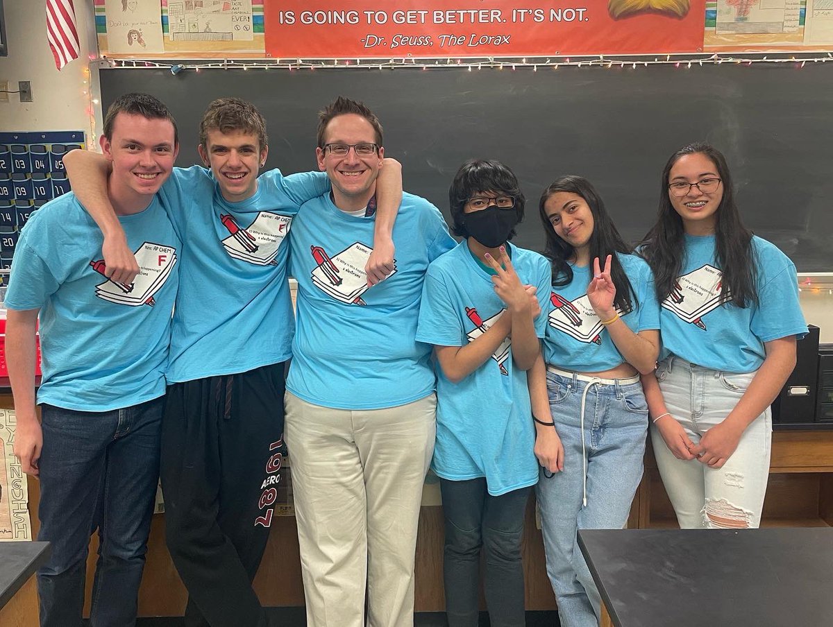 MrLittleScience's tweet photo. After 30+ weeks, our in-class time has come to an end. Their hours and hours of hard work was truly impressive. I can’t wait to see what happens May 2. 👀 I’ll be missing my #APChem family tomorrow. #GetThat5 #BuildingBethlehem @BethlehemAreaSD @LibertyHigh @hbailey3LHS https://t.co/L0cp909UU8