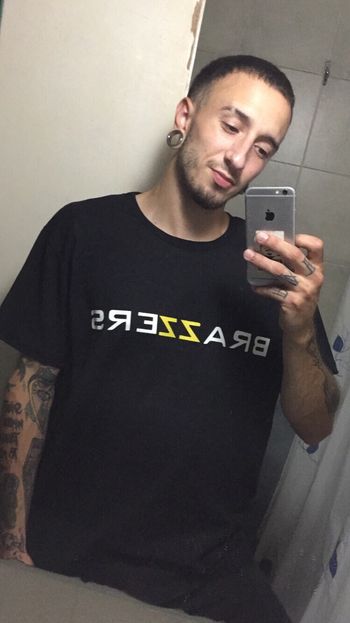 No le vend&iacute; mi alma al diablo, pero le compr&eacute; la suya 😈 https://t.co/sjgL84p4x8