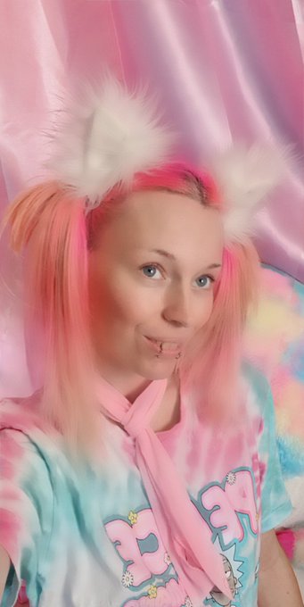 Feeling cute af  🥰 https://t.co/gciQPue24I<a href="/tag/mvsales"class="tags"><span>#mvsales</span></a>
