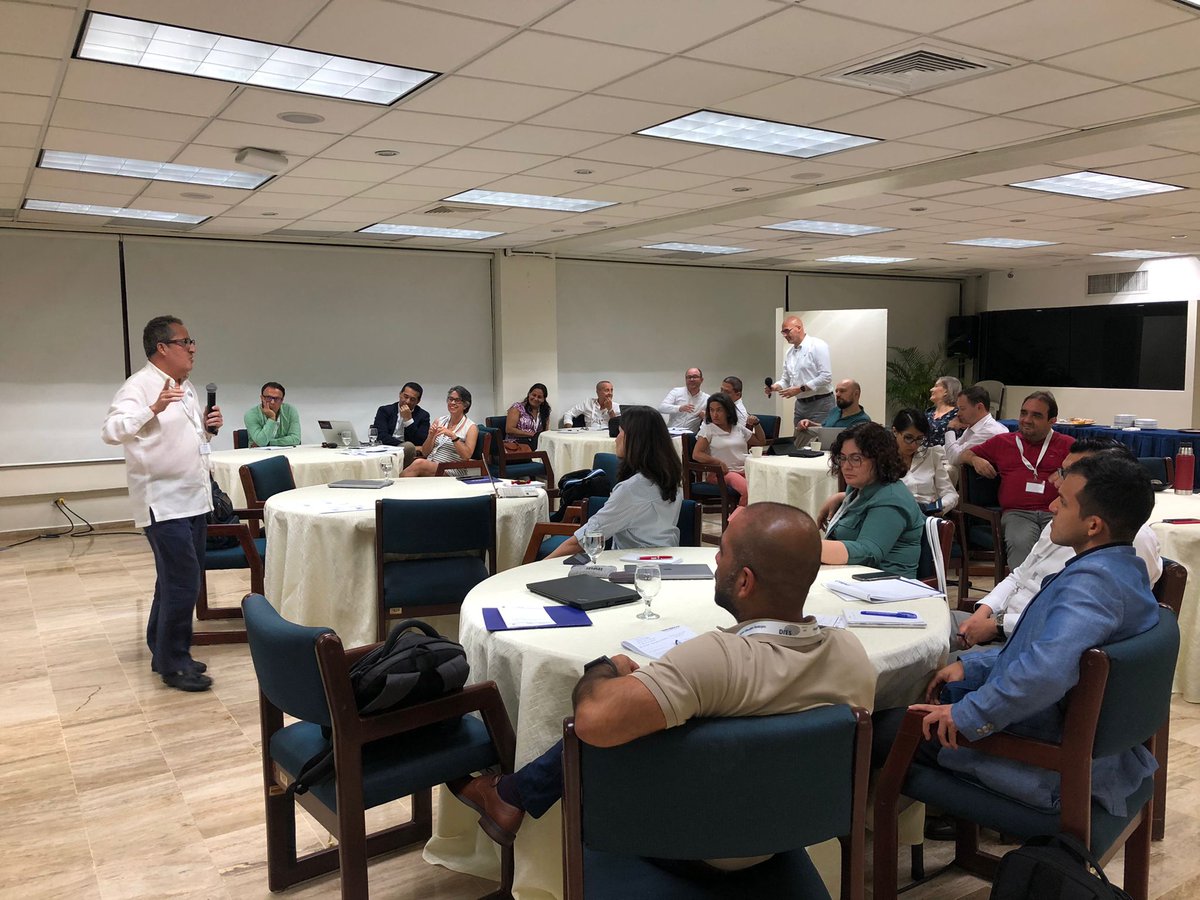 vyepezr's tweet photo. Feedback is the most valuable thing you get from a poster session🧏♀️ I am so grateful for the insights, questions and suggestions from the LatinAmerican Deans and #DIES mentors to my #SAP, renewing our 4 undergraduate programs at #FCLL @PUCE_Ecuador @DAAD_Germany @PUCEGlobal https://t.co/977fI1uwUE