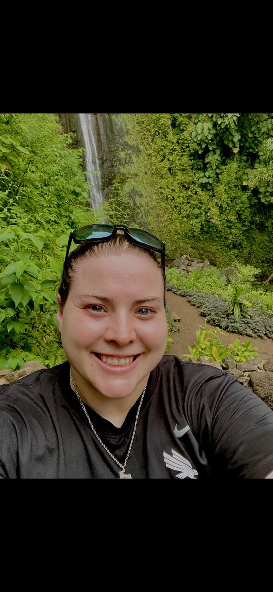 untsportsmed's tweet photo. Staff Spotlight 🚨 Meet another new member to our Mean Green Sports Med staff. Hannah is one of our AT's that works with Women’s Soccer. "I most enjoy helping my student athletes find solutions to their health & performance needs to aid in their endeavors to be successful"#NATM22 https://t.co/4hPRNplTzM