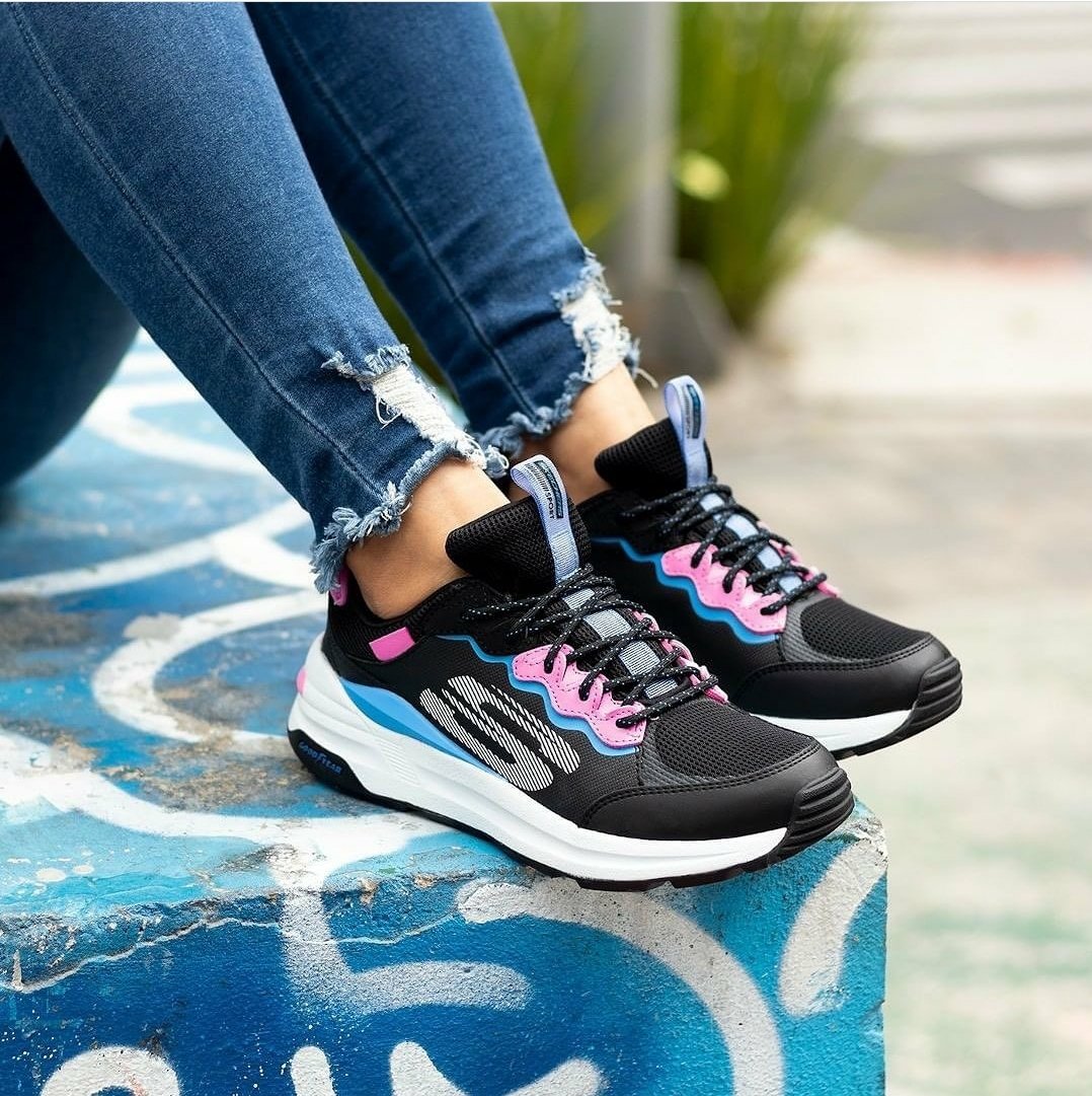 SAMBIL® Caracas on Twitter: "¡Nos encanta compartir buenas noticias! 🤗❤ Hoy abrió nuevamente sus puertas la marca de calzados #Skechers en el Nivel Feria, totalmente remodelada y con gran de calzados