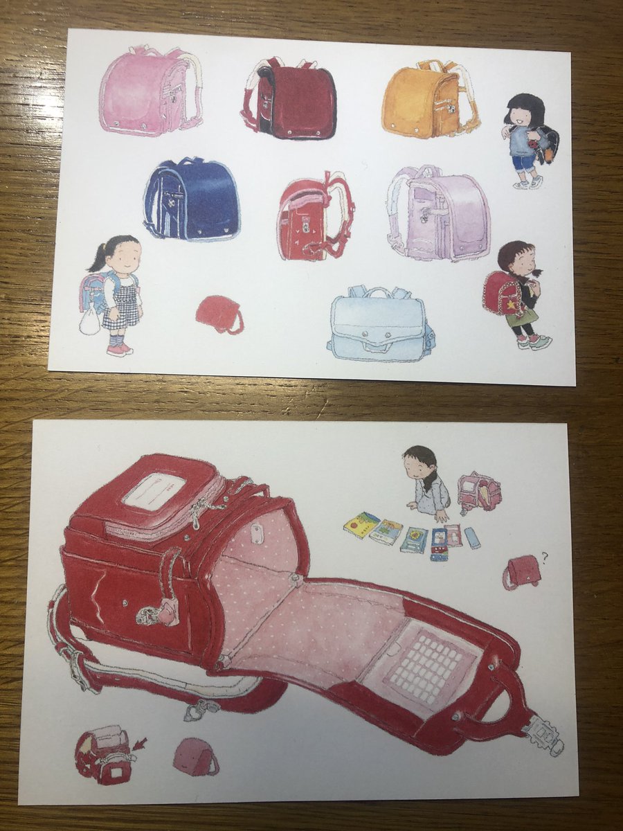 「出版社めくるむ展」では楽しい絵葉書の販売もあります。…写真に撮るとサイズ感分かりませんけれど可愛くなりました。 