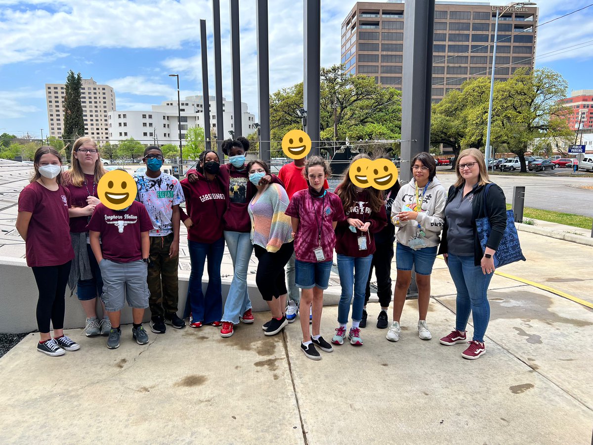 ARJH_Library's tweet photo. The @RJHlonghorns book club went to the Holocaust Museum @HMHou today and made connections and reflected about this tragic part of history. Thank you @MsJChampagne for joining us! https://t.co/BwBrR7HmQh
