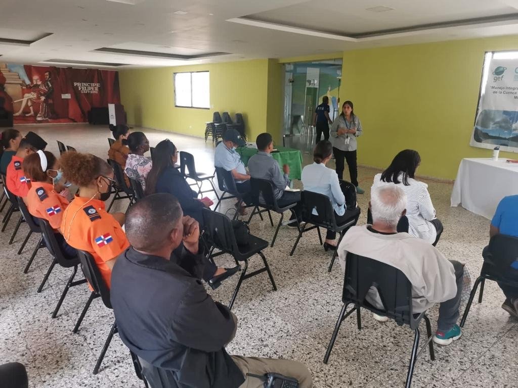 IwecoRD's tweet photo. Presentación del proyecto #IwecoRD en el municipio de Hato Mayor, encuentro para la coordinación de acciones con las autoridades locales. @ambienterd @IwecoProject #NosImportaElFuturo #CaringForTheFuture #IwecoRD #IWECO https://t.co/wsLXreLl39