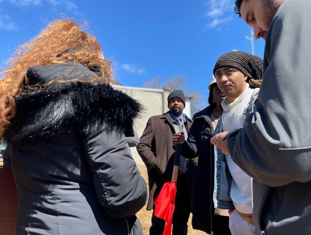 Philip_Michael's tweet photo. Media day for our latest @nyceapp #ReverseGentrification project #philiconsquare in Philly.
Projected $15M value, co-owned by 5000+ people of color. https://t.co/vo9BXNvHlf