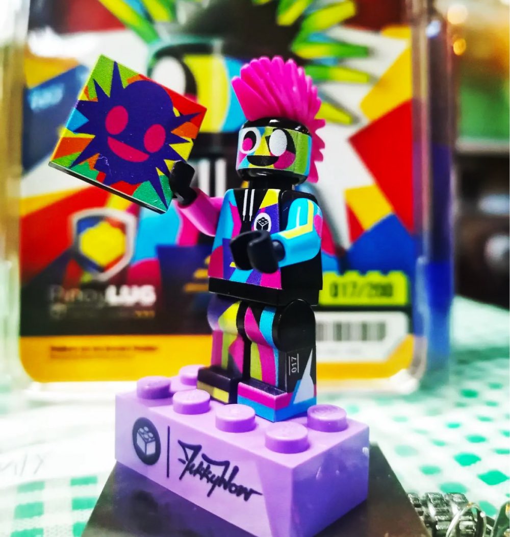 IAMTIKKYWOW's tweet photo. Last piece from 200 limited editions arrived...come and grab it now!!!
Photo by Actoycollection
#tikkywow #PinoyLUG #exclusive #lego #artistseries #philippines https://t.co/Rj9oFC0qCp