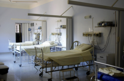 ethicsfinder's tweet photo. HEALTHCARE ALLOCATION 
Ethically and politically, the issue is that of fairness in the allocation of resources. There are several contrasting perspectives on this: allocation according to need, according to expected utilisation, and according to merit... #ethicsfinder #pandemic https://t.co/wQSBROKTSL