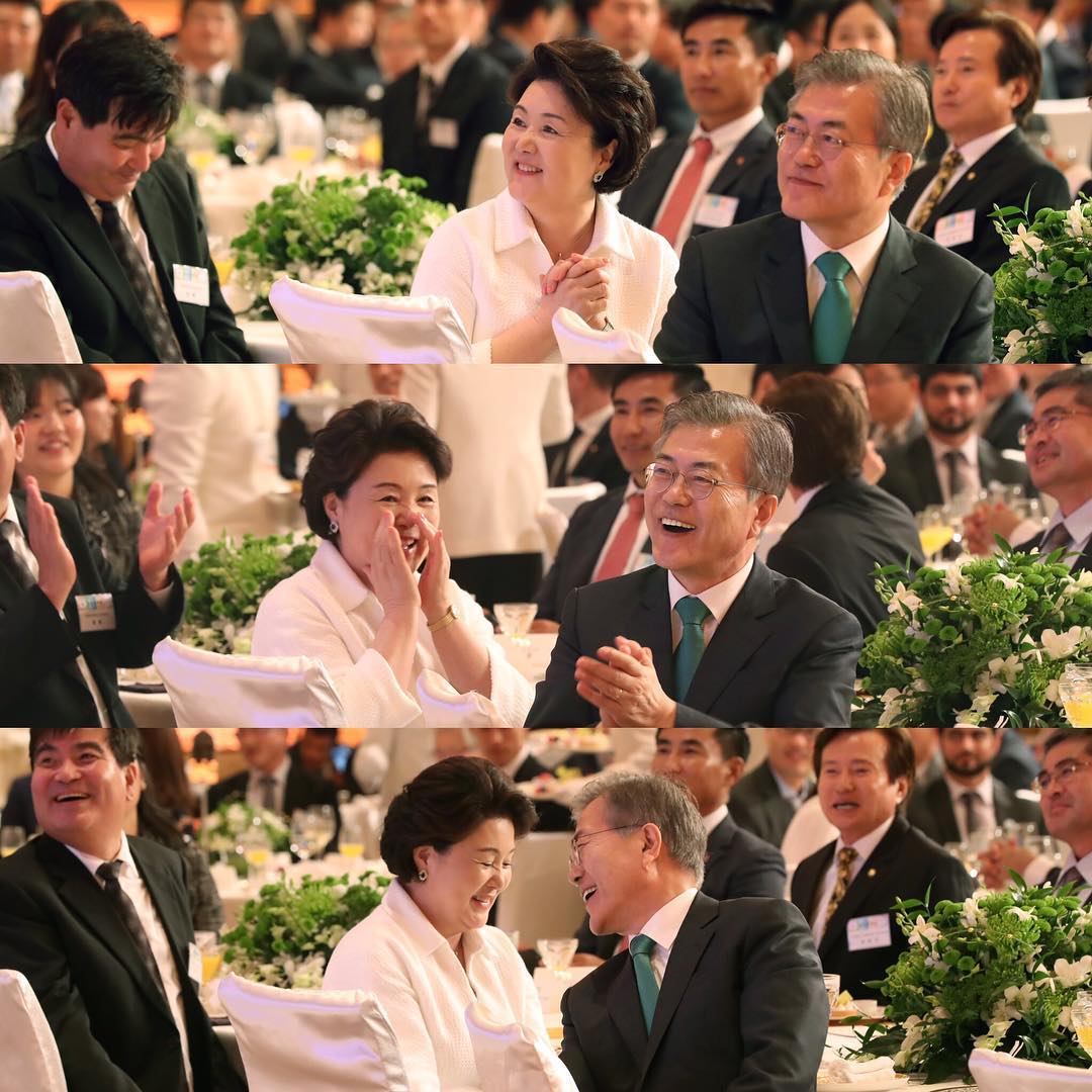 soogie_pa's tweet photo. 어제 행사에서 본 (사진1) 땜에 생각난 이런저런 대한민국 퍼스트 사랑커플의 기록들ㅎ🥰 https://t.co/2ffaAabl8h