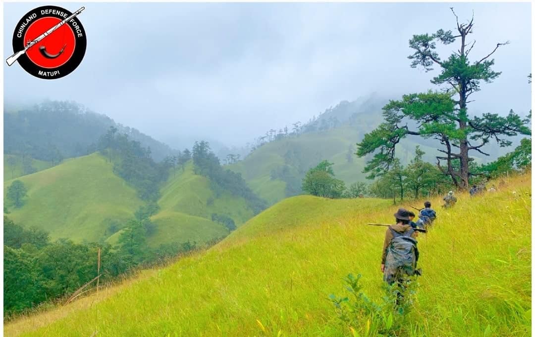 MizzimaNews's tweet photo. မတူပီ မင်းတပ် လမ်း၌ စစ်ကောင်စီတပ်နှင့် CDF-Matupi တို့ တိုက်ပွဲပြင်းထန်နေ
=================
Read More | https://t.co/W0kXT9iVZn
#Mizzima
#CDF_Matupi
#ချန်းပြန်းရွာသစ်
#တိုက်ပွဲ
#(၃၀၄) တပ်ရင်း https://t.co/u6D0nWiSl2