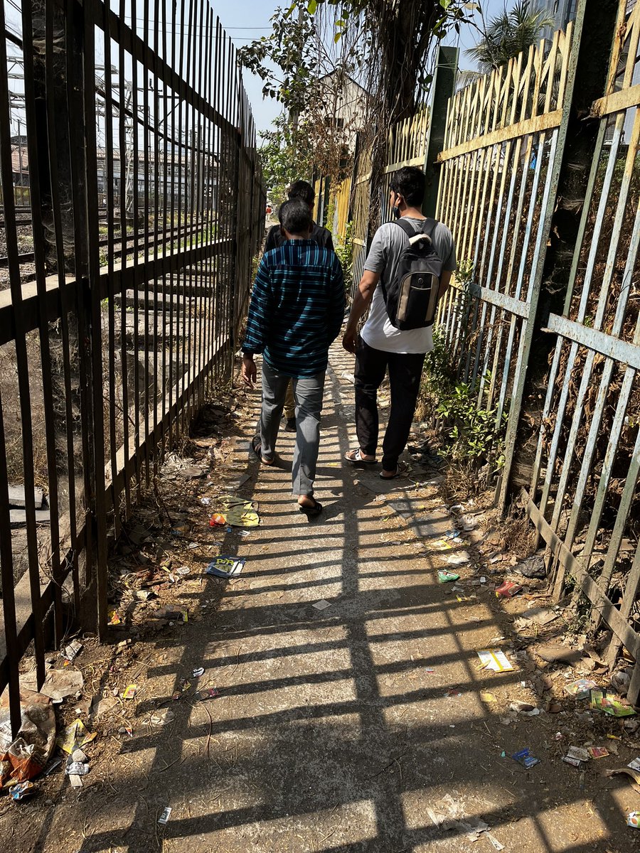 ckdadar's tweet photo. #OneGarbageMile pathway connecting #Prabhadevi & #Parel Railway Station.
Maintained by @mybmcWardGN & @mybmcWardGS
In association with @WesternRly & @Central_Railway
Special thanks to @AUThackeray @AshwiniVaishnaw & @mybmcSWM
@AAPMumbai @richapintoi @Priyanka_Scribe https://t.co/MHbbOmPHxR