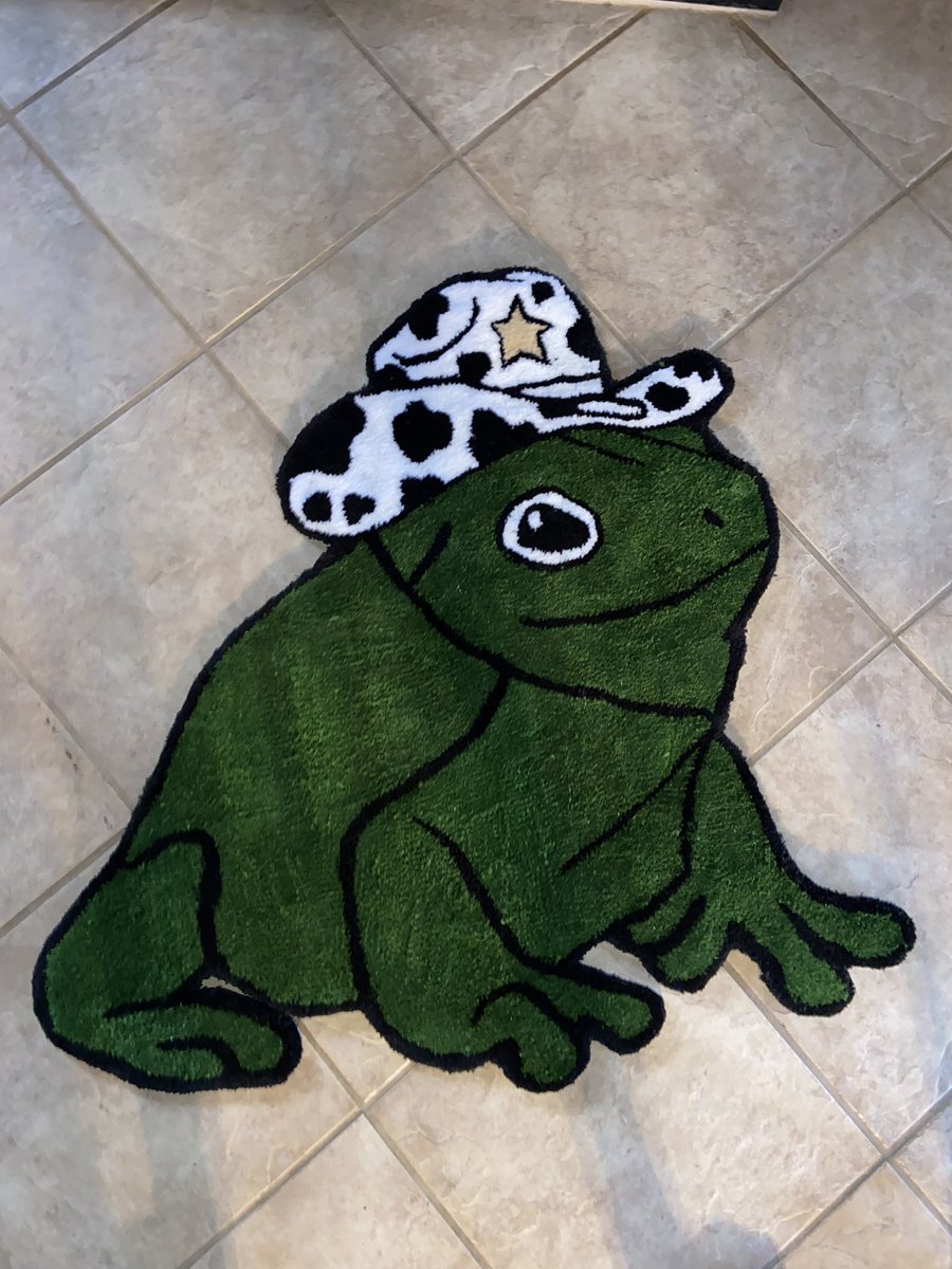 realshellym's tweet photo. some more rugs i’ve done recently… follow my insta!!!! @realshellyrugs https://t.co/WZafFJFSkD
