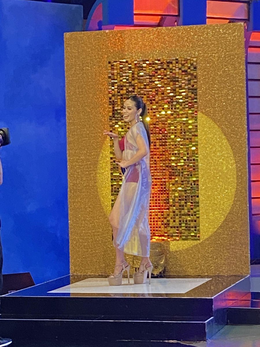 ViceGandaorg's tweet photo. itsShowtimeNa: Sino kina Rhona Estilong at Ma. Bea Bianca Billena ang gusto niyong tanghaling Showtime Sexy Babe, mag-tweet na gamit ang OHT for today na #ShowtimeHotStuff https://t.co/WDld5OpoBr