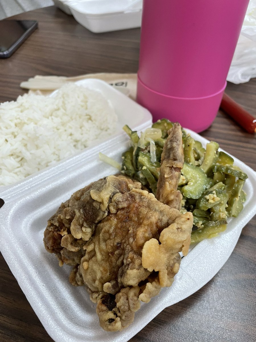 eunicebserrano's tweet photo. Thank you, @anncelpancit !!! Bukod sa masarap na Pancit Cabagan, masarap din ang Chicken Wings and Ampalaya Guisado ninyo. Affordable pa! ♥️ Next time ulit. 👌🏻

#ValenzuelaEats https://t.co/alVGM4YuGr