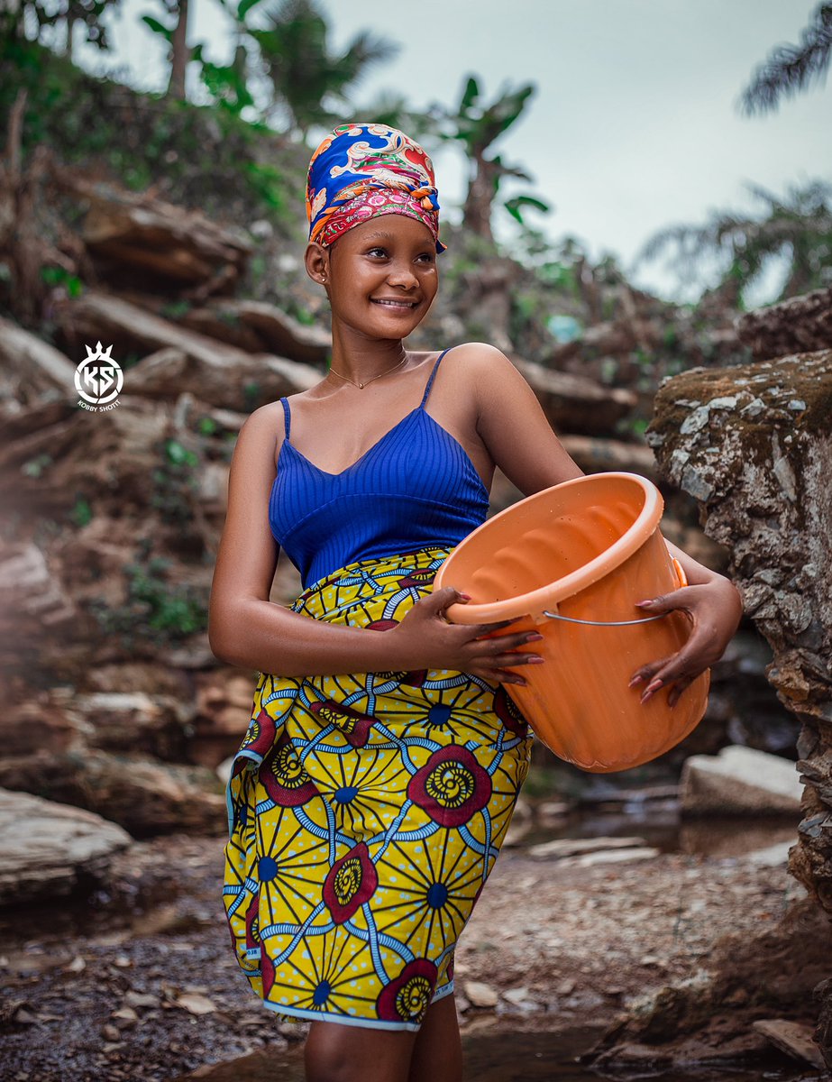 EshunLilian's tweet photo. It’s my birthday 🎊🎉🎊 https://t.co/JnEy48SprE